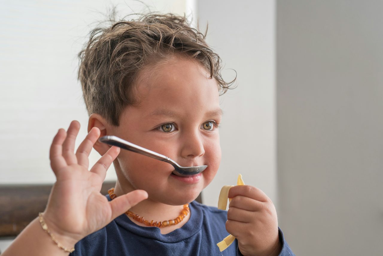 Le super-h&eacute;ros brosse &agrave; dents : hygi&egrave;ne dentaire ludique pour enfant